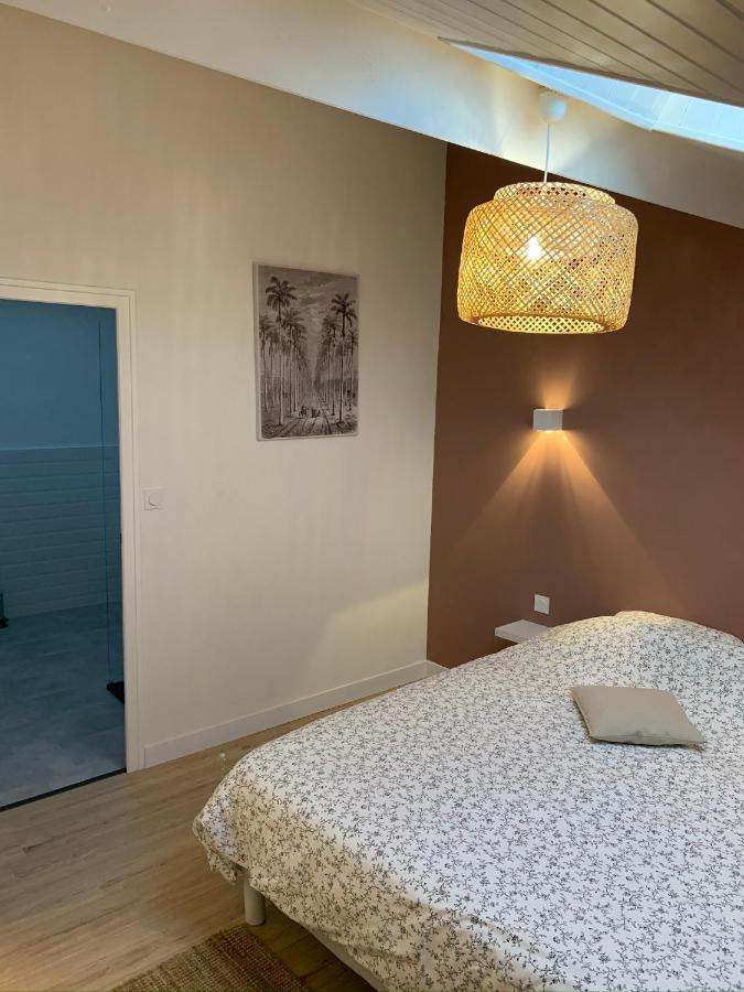 Logement rénové et moderne au Sacré Coeur Cholet Exterior foto